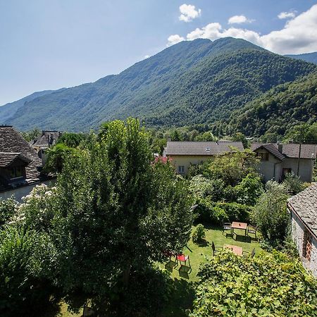 Hotel Garni Maggia Giumaglio Exterior photo