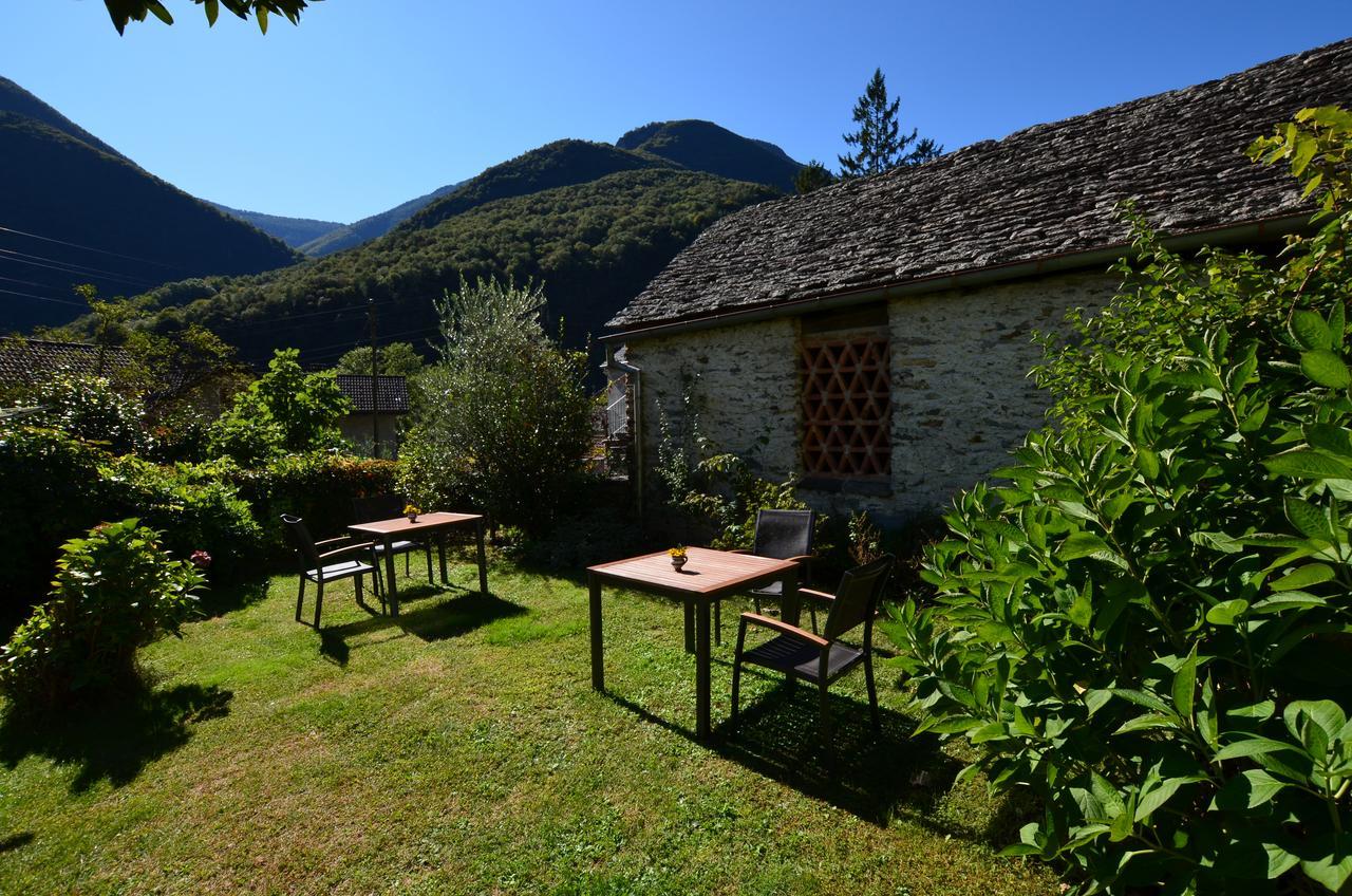 Hotel Garni Maggia Giumaglio Exterior photo