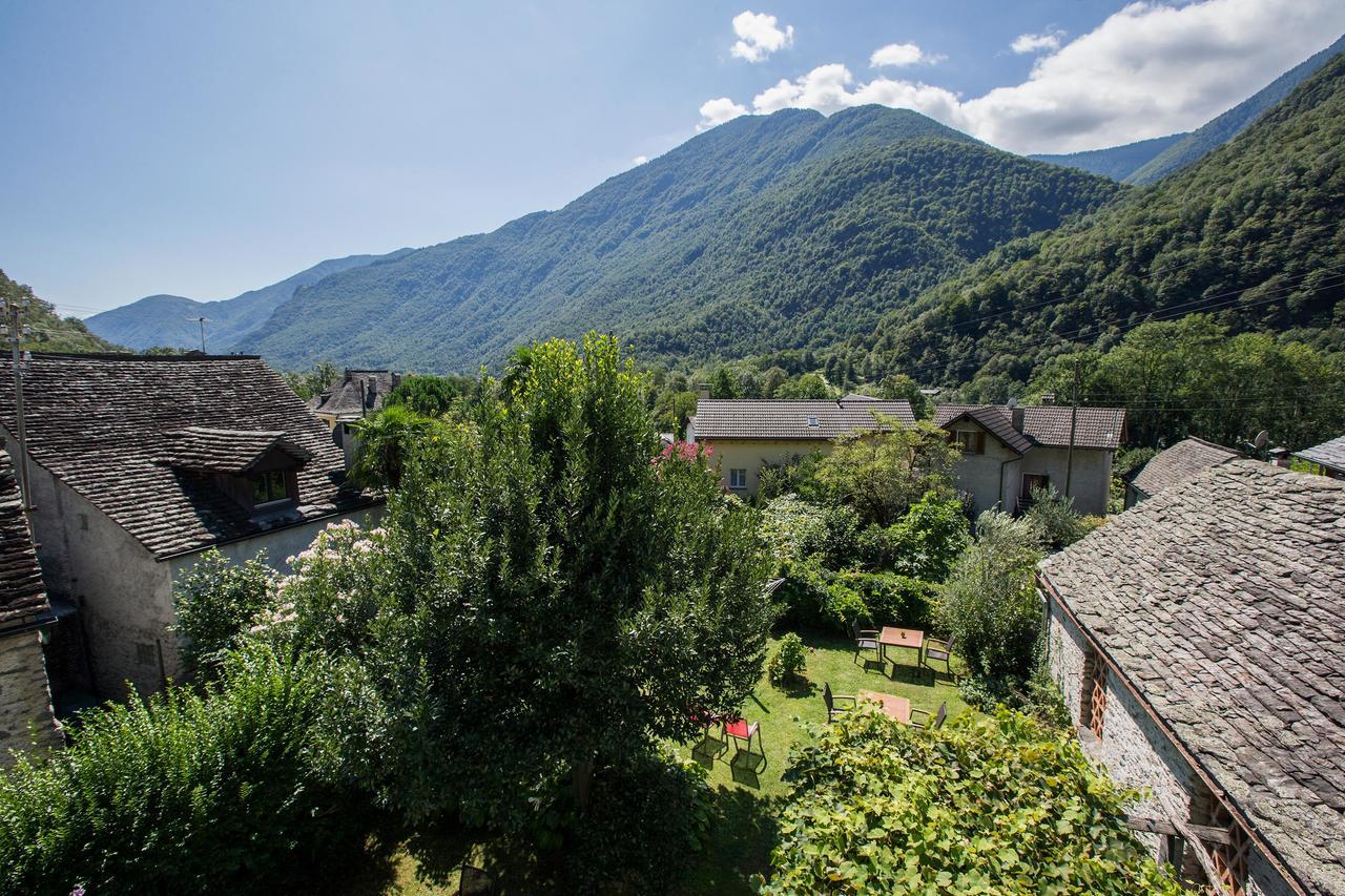 Hotel Garni Maggia Giumaglio Exterior photo